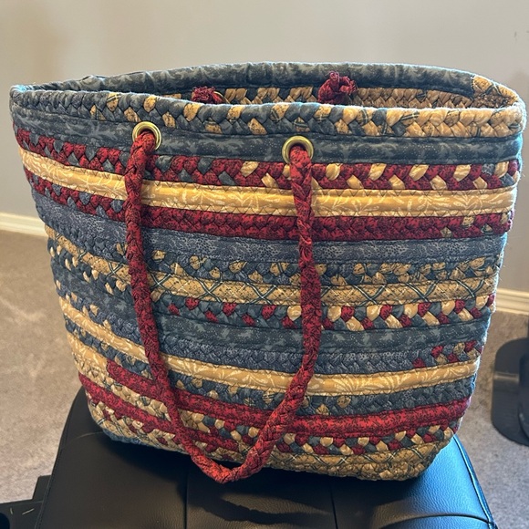 Handbags - Handmade and recycled large bag woven with cloth strips